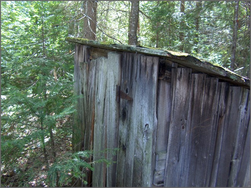 20 Mechefski's House.jpg