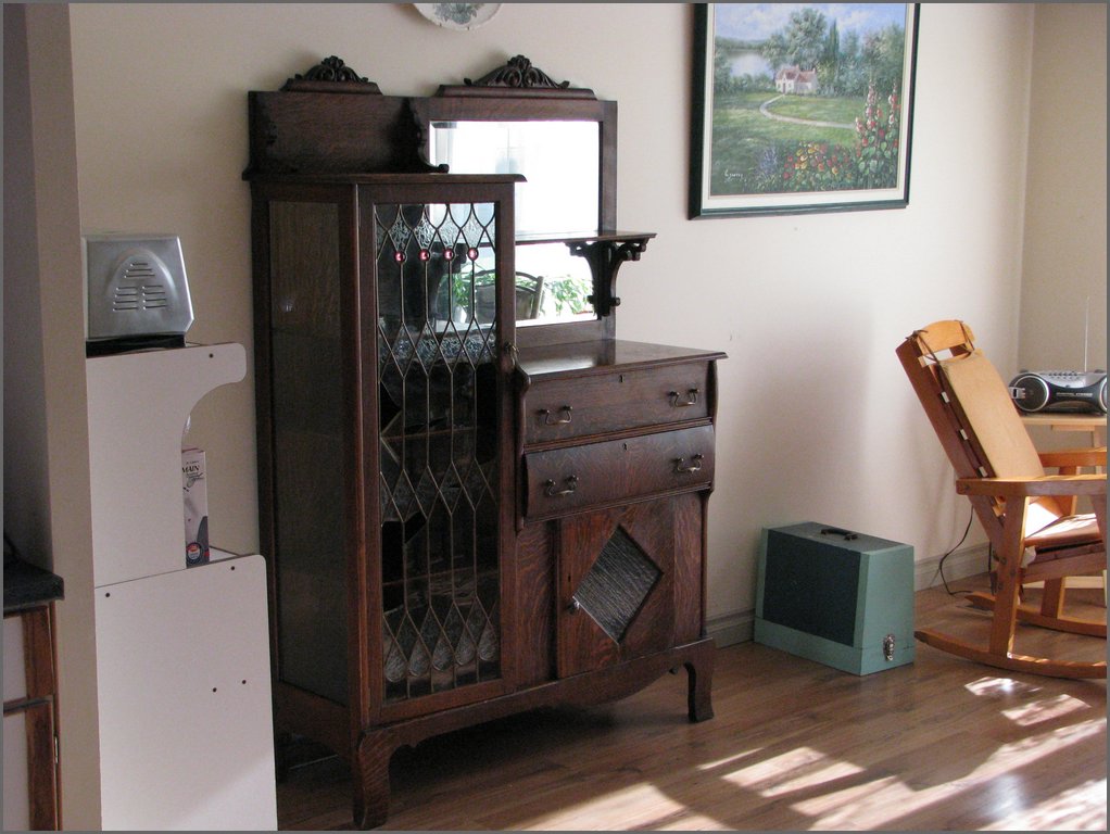 China Cabinet 01.jpg