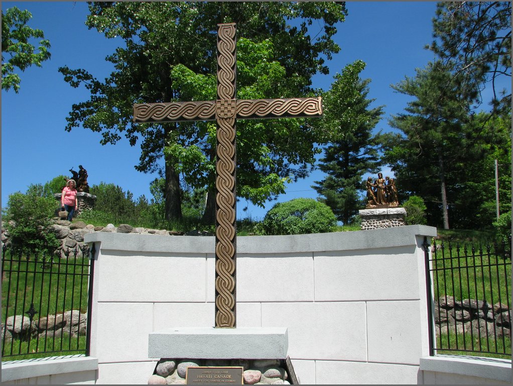 Martyrs' Shrine 057.jpg