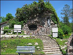 Martyrs' Shrine 048.jpg