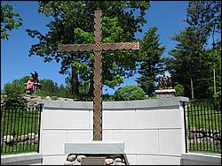 Martyrs' Shrine 057.jpg