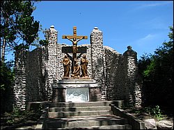 Martyrs' Shrine 059.jpg