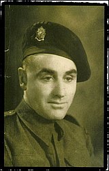 Leo Kelly, Signaller WWII.jpg