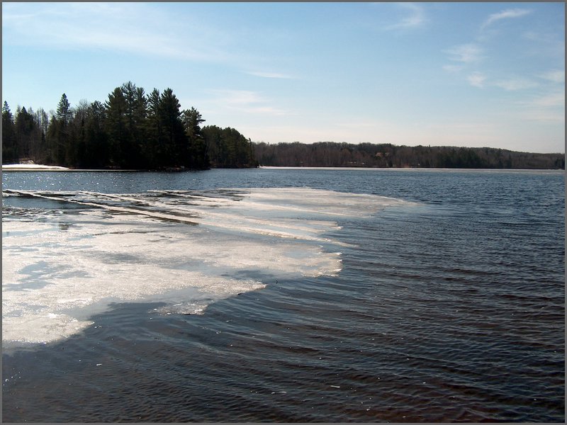 Wolfe Lake April 2006-06.jpg