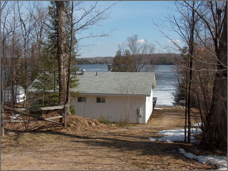 Wolfe Lake April 2006-26.jpg