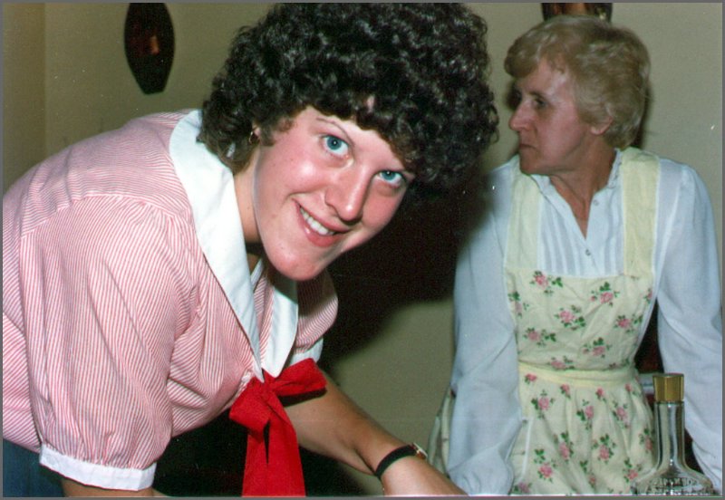 Lisa Brwn and Irma Brent.jpg
