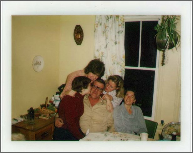 Linda_Lisa_Karin_Susan_&_Stanley.jpg