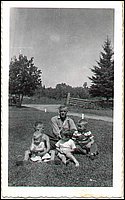 Eric_Karen_Grandpa_Susan_Fred.jpg