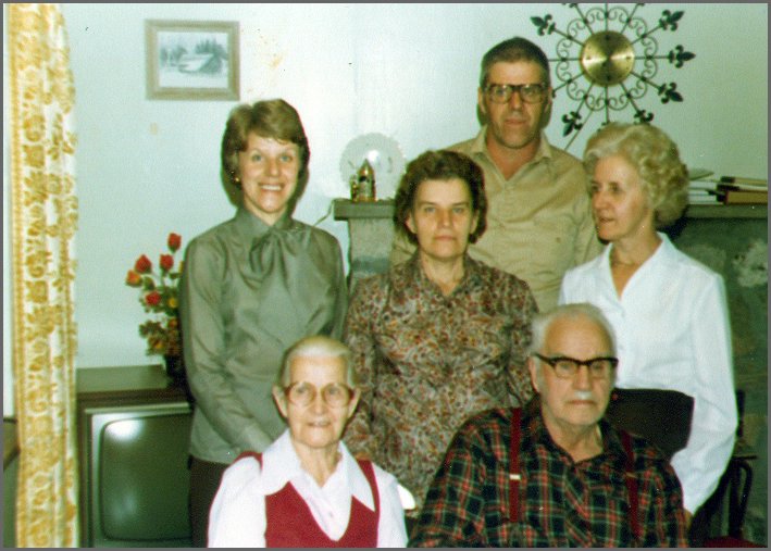 Greta_Georgie_Stanley_Irma_Grandma_&_Grandpa_Oct_1978.jpg