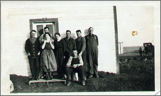 Paul_Ulrich_Sr_(Far_Right).jpg