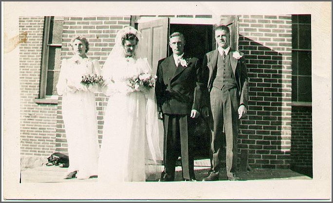 Stella_Kininski_Sadie_Mechefski_Simon-Mechefski_Fred_Toeppne.jpg