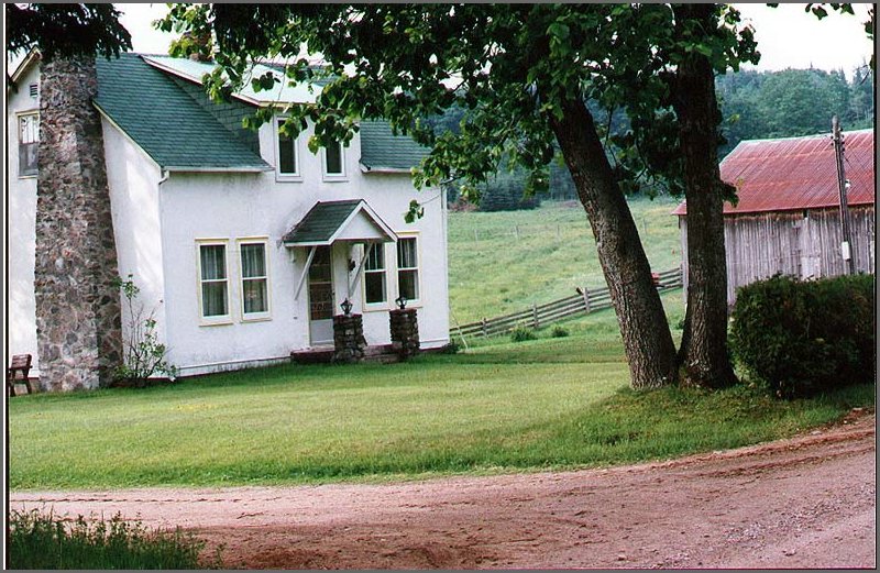 Farm_House.jpg