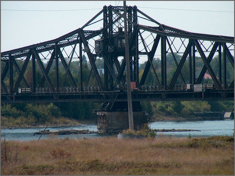 HPIM1178. - Swing Bridge.jpg