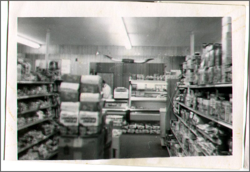 B&W - Oshells Red and White.jpg