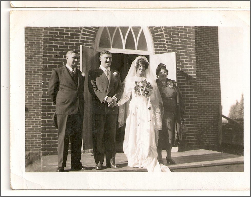 Quinn&Yvonne&Mr&Mrs Frosch.jpg