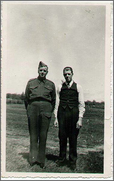 Herb_&_Fred_May_17_1942.jpg