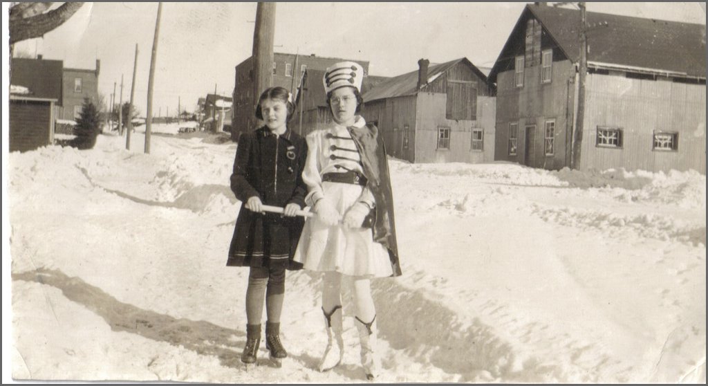 Mary & Noly Cox.jpg