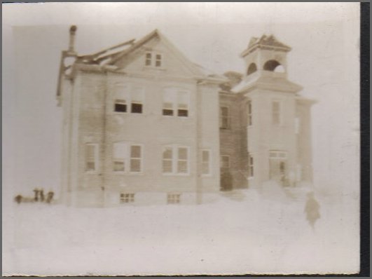 powassan  school 1919.jpg