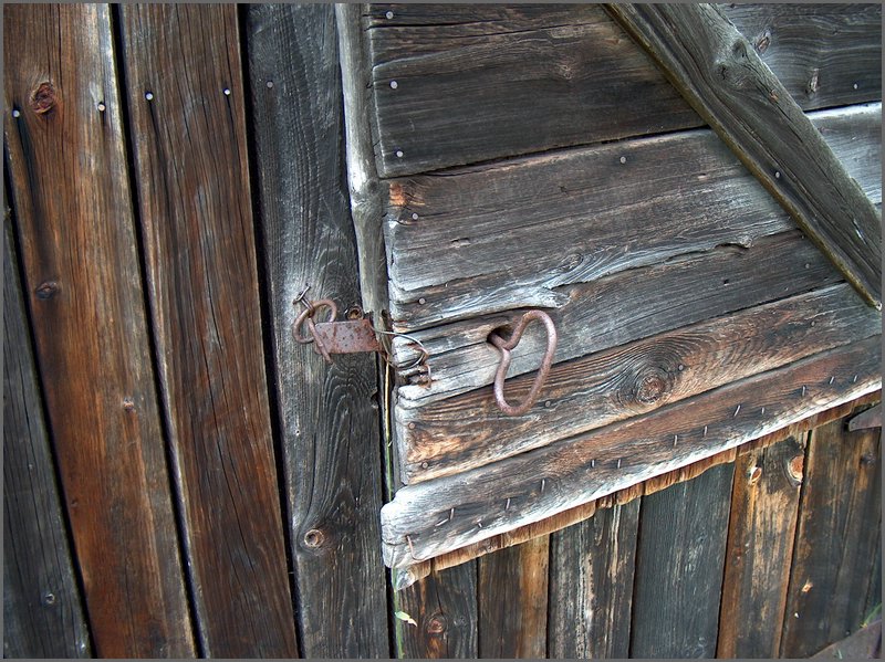 Stable Latch.jpg