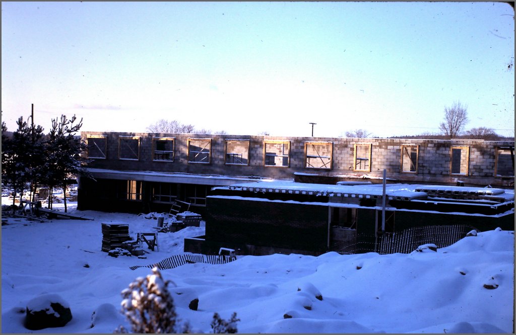 1967-02 Eastholme Construction.JPG