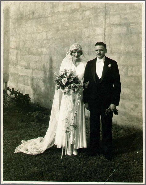 Paul_&_Bess_Toeppner_June_28_1930.jpg