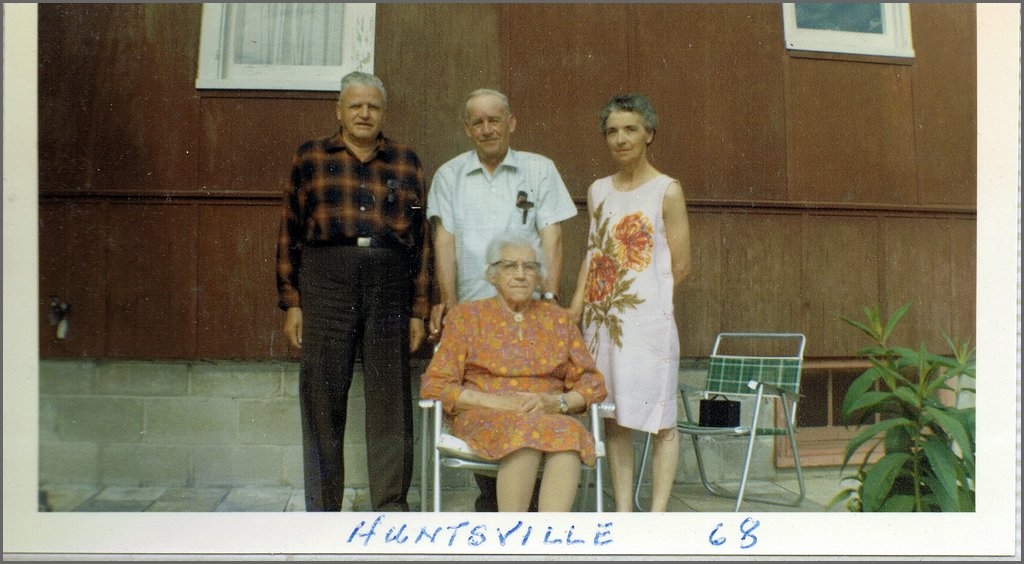 1968 Paul, Dave, Ruth and Amelia Toeppner.jpg