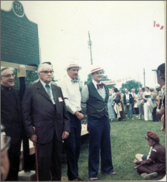 Herb Toeppner unveiling Nipissing Plaque.jpg