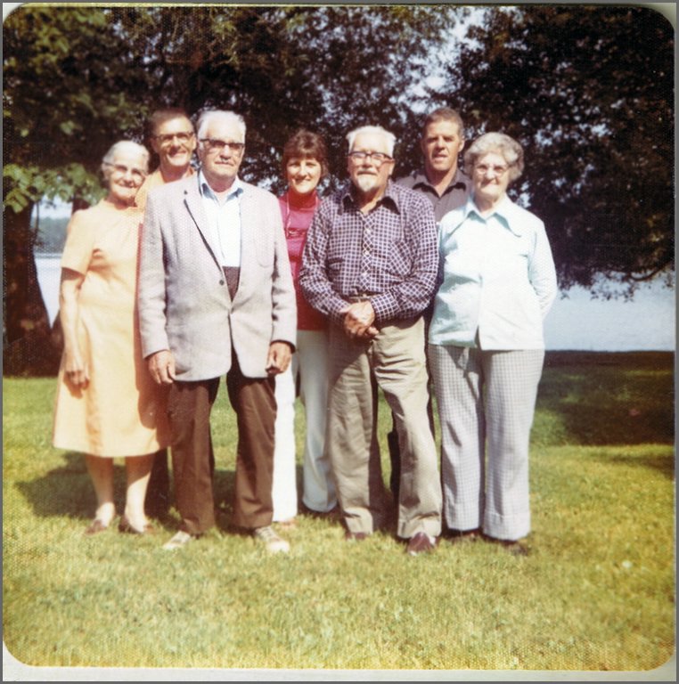 Susan,Paul,Yvonne,Walter,Stanley,Colette Toeppner.jpg