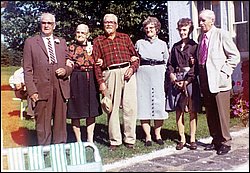 1972-09  Herb, Susan, Walter, Colette, Ruth Dave Toeppner.jpg