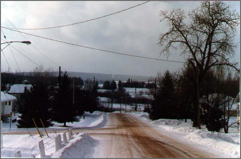 Powassan Jan 88 - Concession Road.jpg