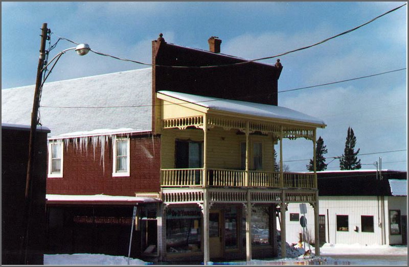 Powassan Jan 88 - Cox's General Store.jpg