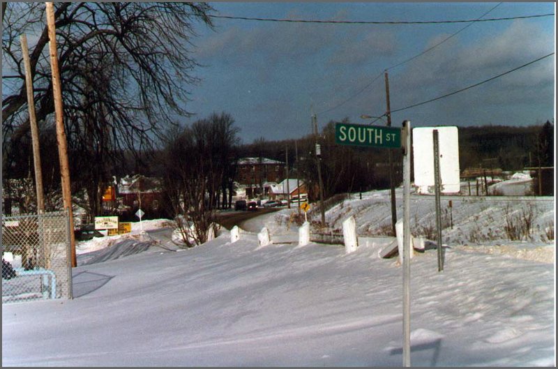 Powassan Jan 88 - South Street.jpg