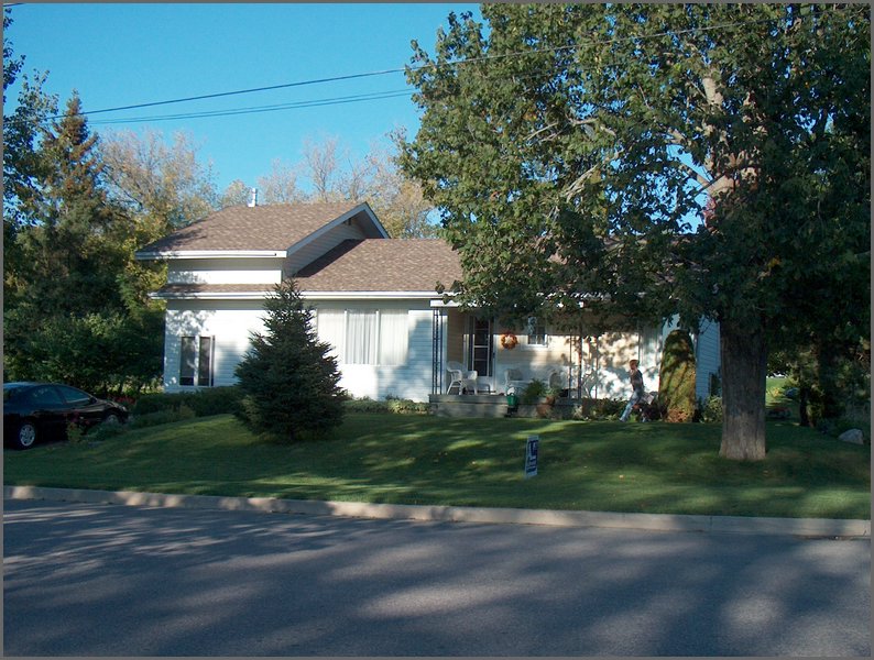  296 Edward S.jpg