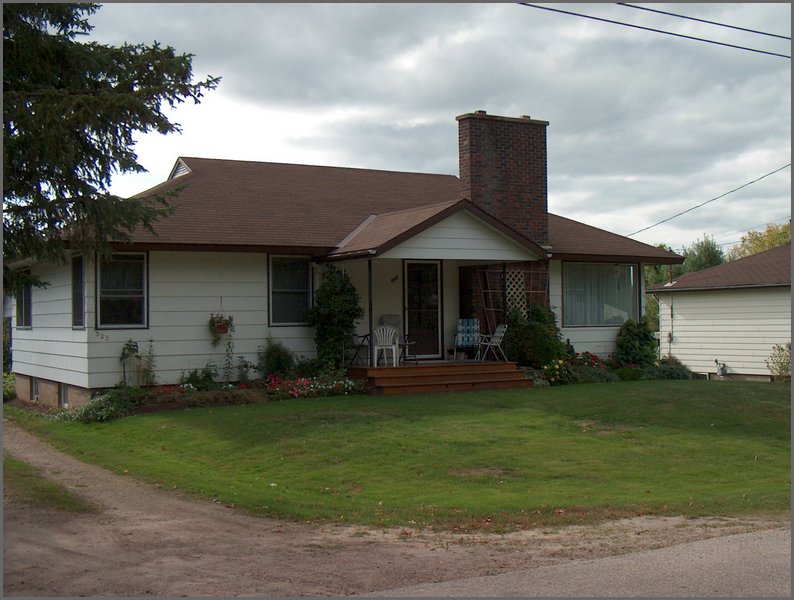 325 Elm St.jpg