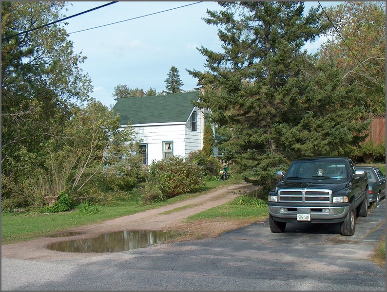  42 Queens Ave.jpg