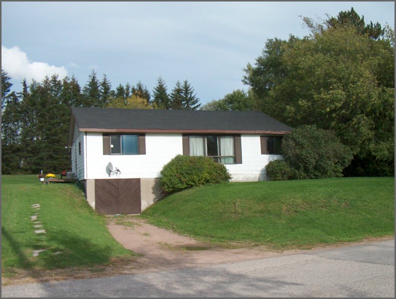 56 Queens Ave.jpg