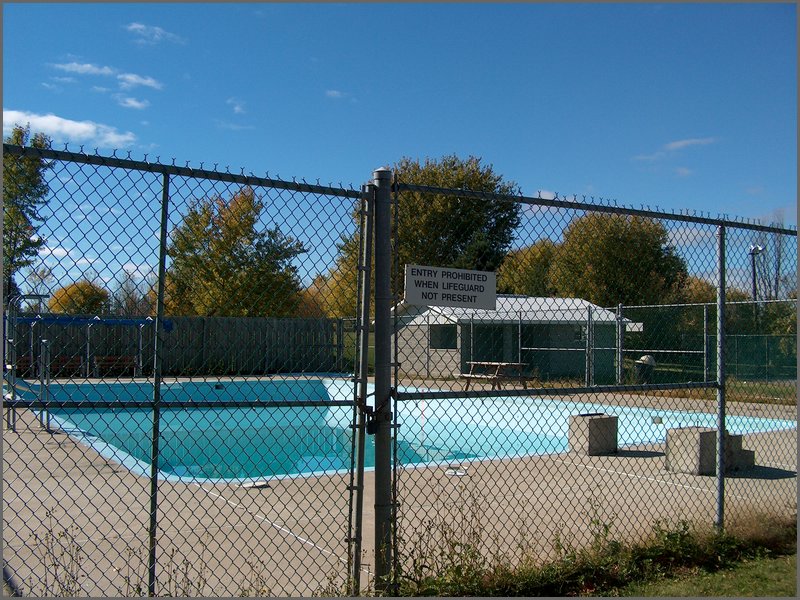 Powassan Pool 1.jpg