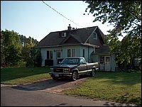 81 Queens Ave.jpg