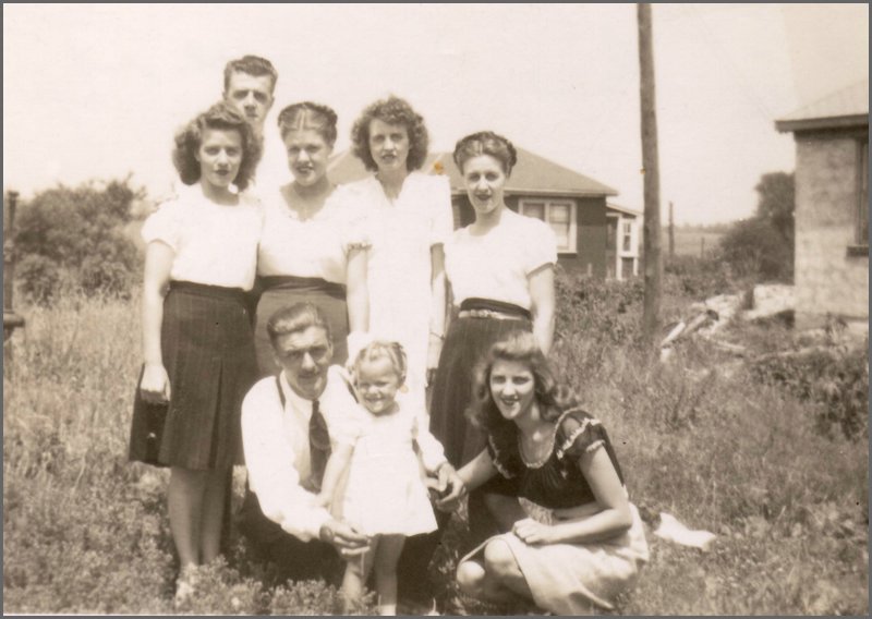 Dad and family and Cousins 2.jpg