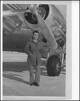 Arnold Toeppner&plane.JPG